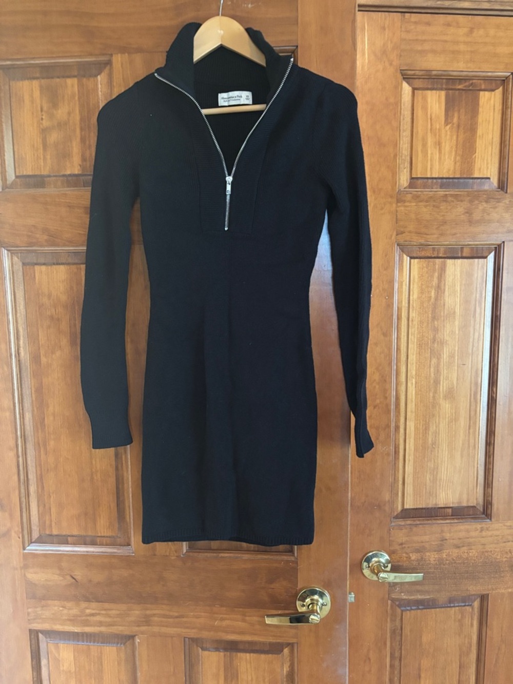 Abercrombie & Fitch Black Long-Sleeve Half-Zip Knit Dress